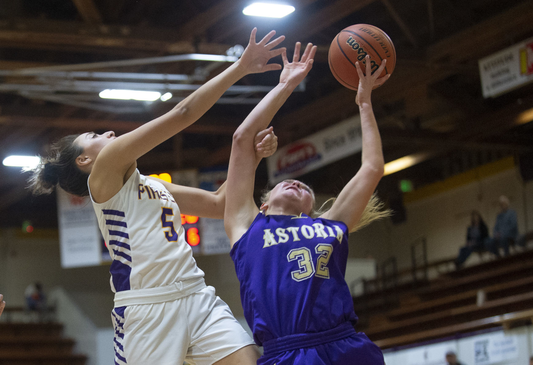 Les Schwab South Coast Holiday Basketball Tournament